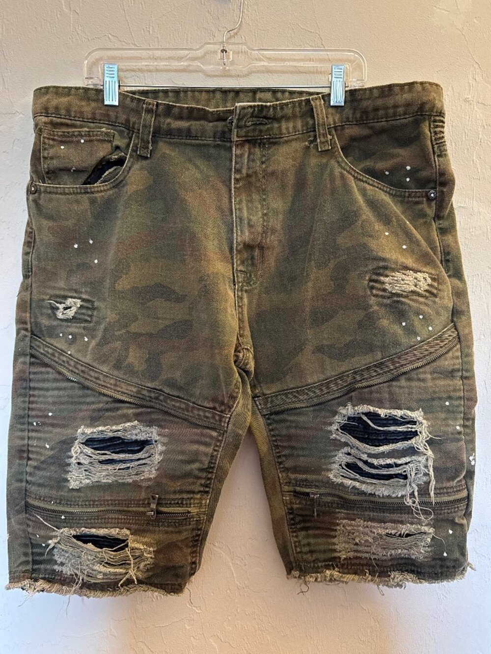 Smoke Rise Men's 40 Camo Distressed Denim Shorts Zipper Moto Jorts Streetwear